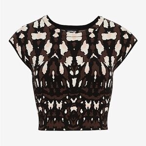 Express Body Contour Cropped Sweater